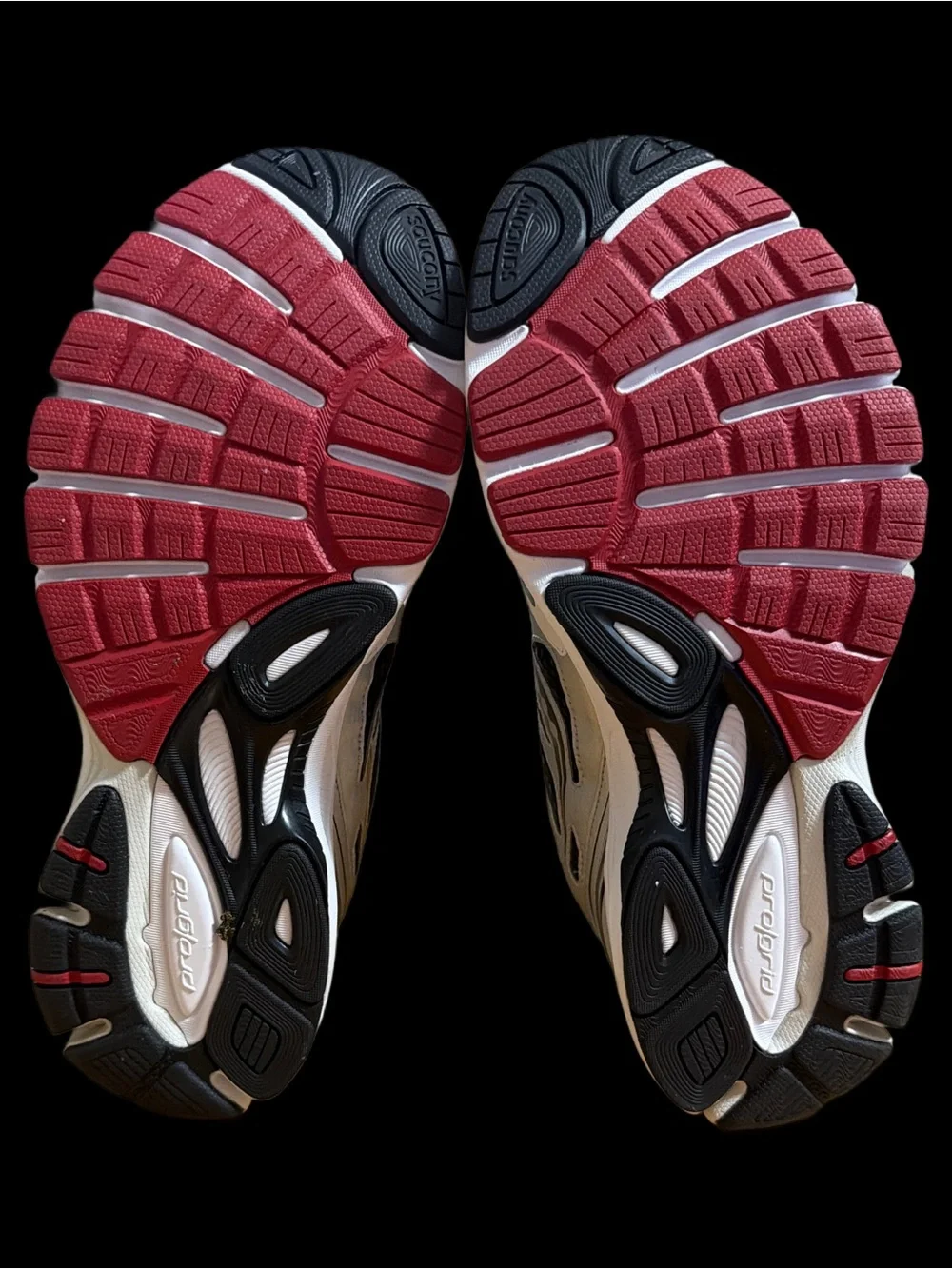 Saucony GUIDE 7 men’s size 11 athletic Lifestyle shoes **NEW**